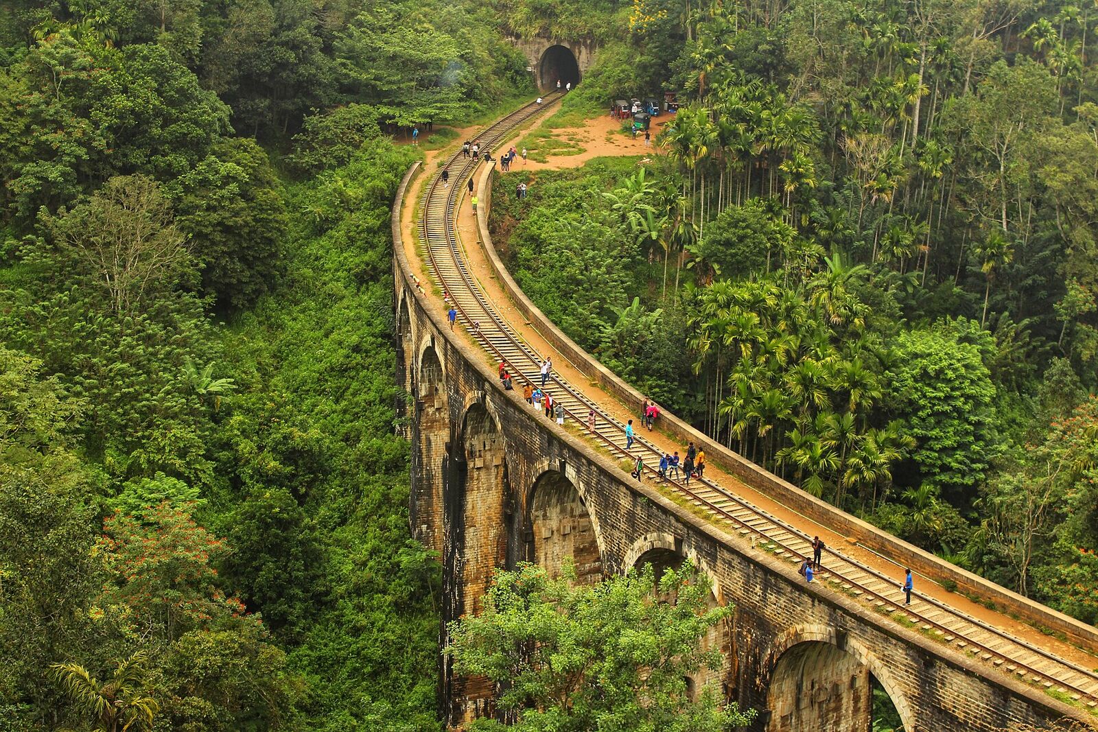 Nine Arches Bridge, Ella
